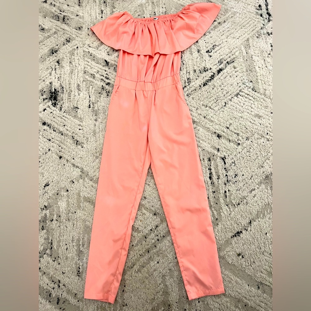 Pink strapless jumpsuit! A perfect summer outfit